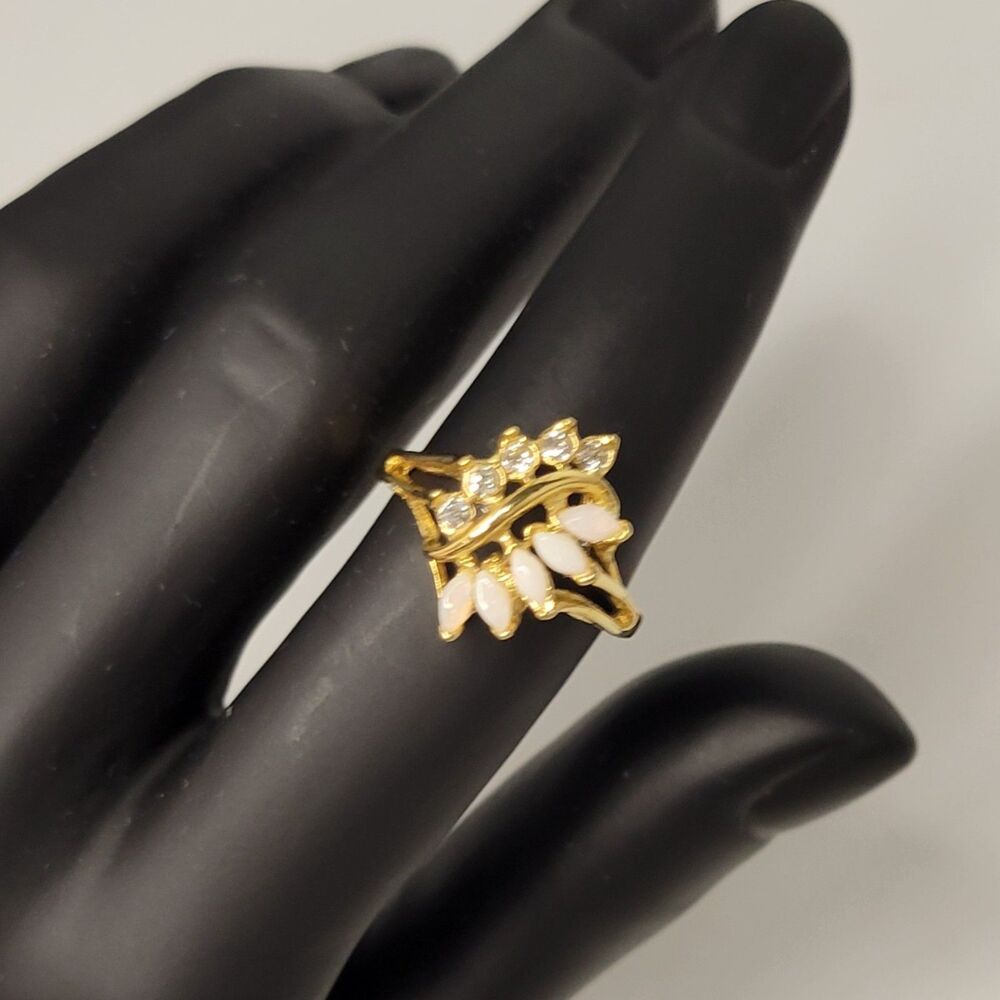 Size 7.75 Uncas Opal Ring